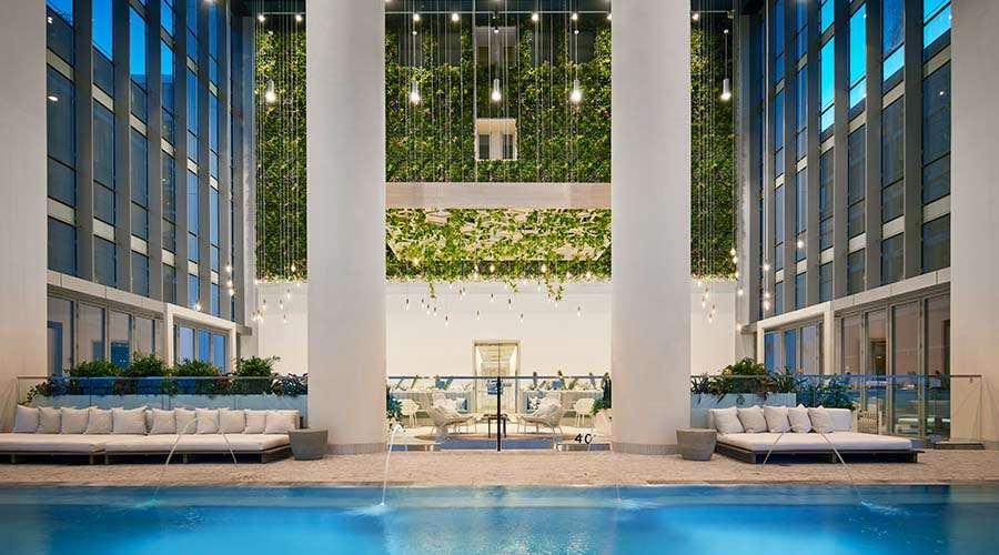 Sentral Michigan Avenue Aparthotel Chicago Exterior foto The pool at the Ritz-Carlton, Melbourne