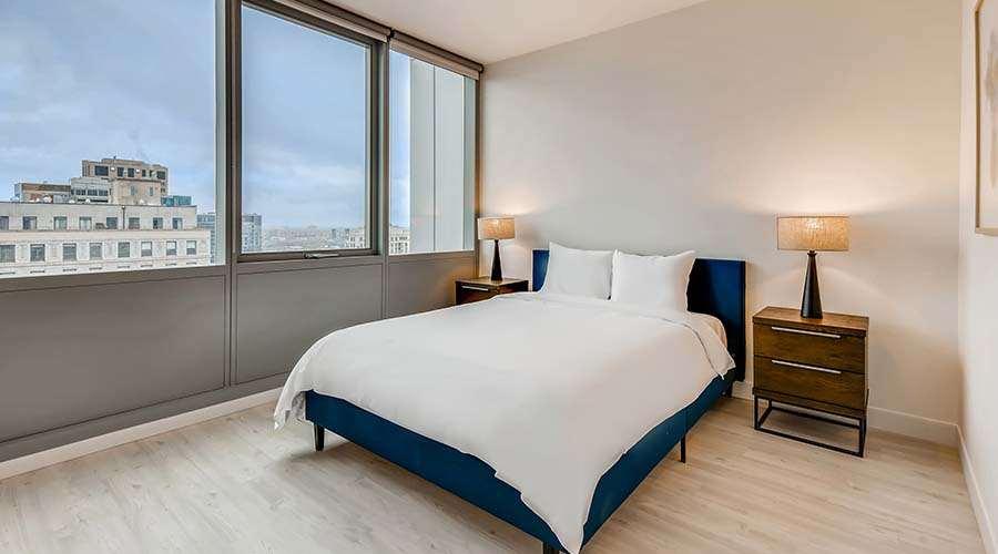Sentral Michigan Avenue Aparthotel Chicago Cameră foto A bedroom at the hotel