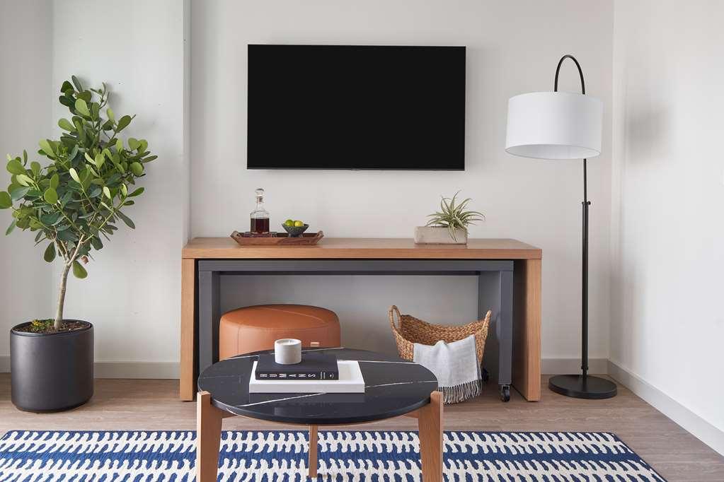 Sentral Michigan Avenue Aparthotel Chicago Cameră foto A television set in a living room